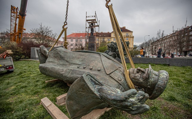 Снос памятника