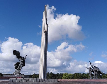 Установка памятника